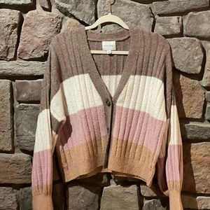 Women’s v neck sweater